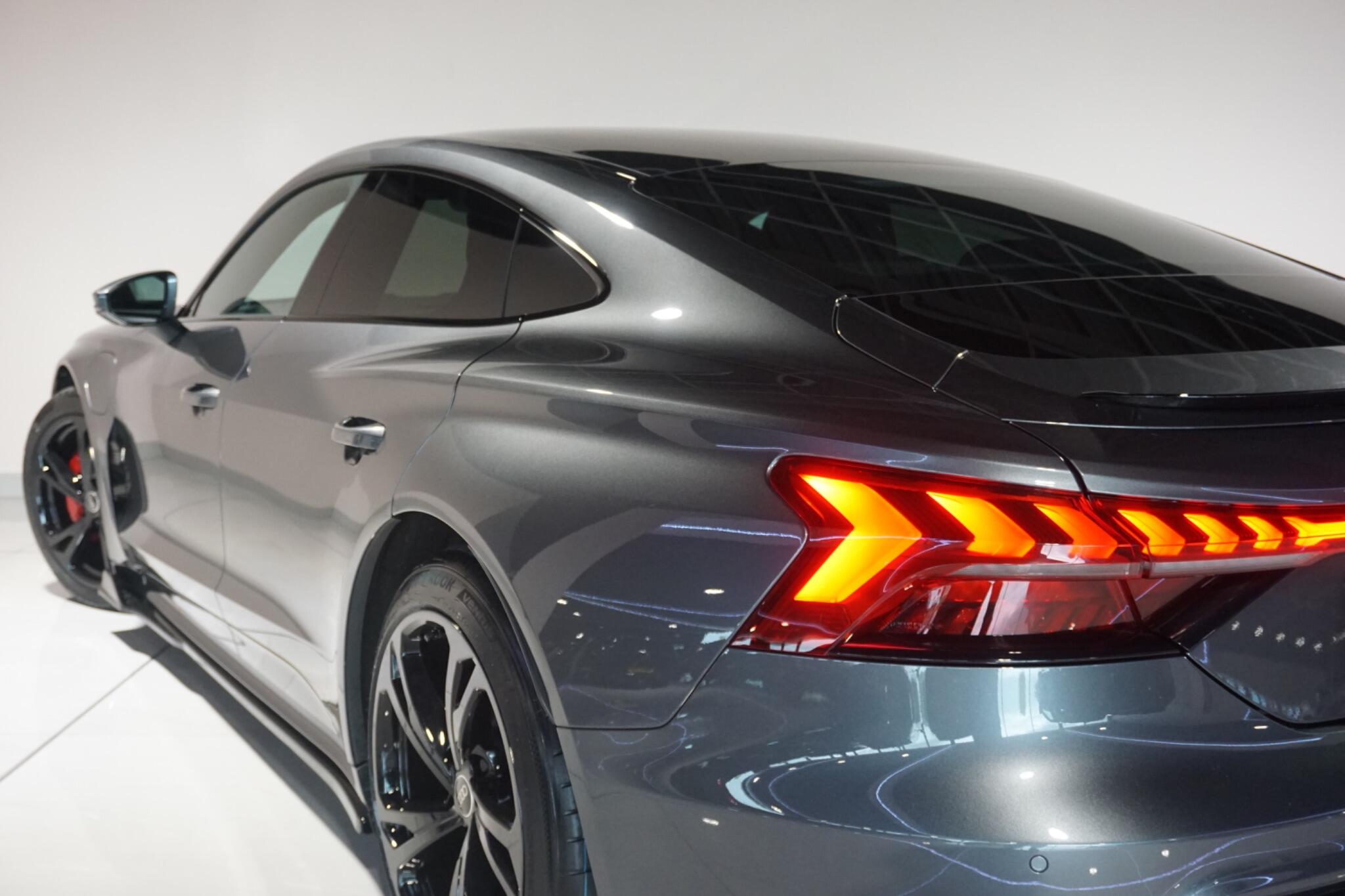 Audi e-tron GT 93.4kWh Saloon 4dr Electric Auto quattro (476 ps)
